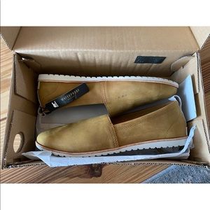 BNIB Women’s Sorel Ella Slip-On, Size 9